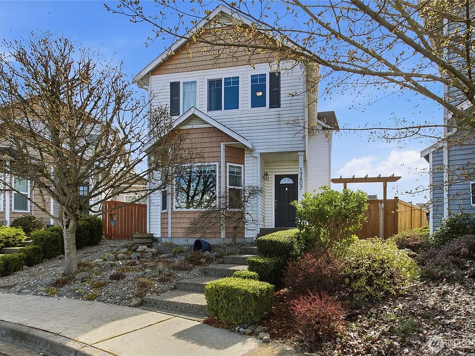 1st image of 17607 111th Street Ct E