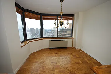 Rented by Luxury Habitat