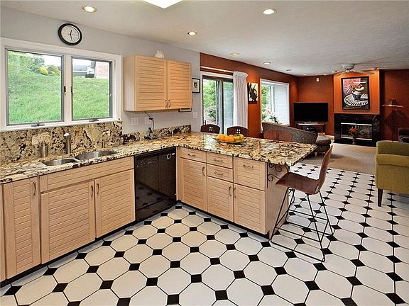 2nd image of 4400 Mossrose Ct