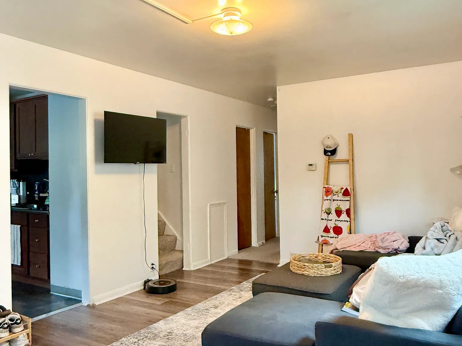 581 Cornell Ave — Photo 3