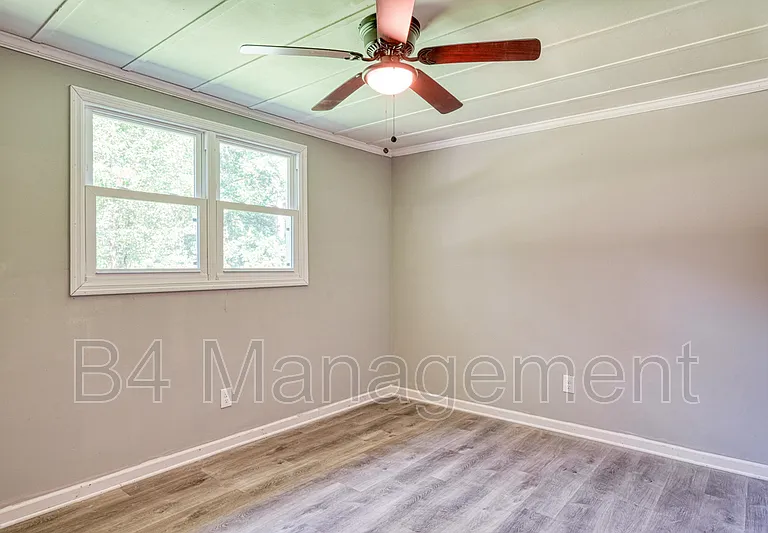 168 Cherokee Cir #2 — Photo 14