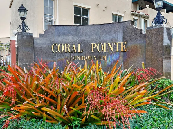 8665 NW 6th Ln #1-202, Miami, FL 33126