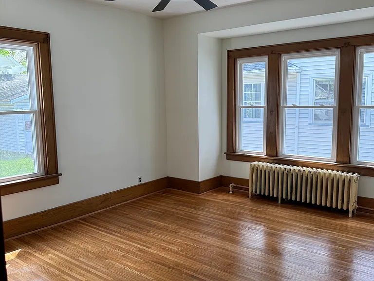 83 Navarre Rd — Photo 14