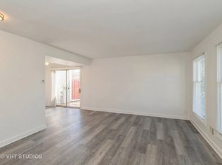 1976 Hastings Dr, Hoffman Estates, IL 60169