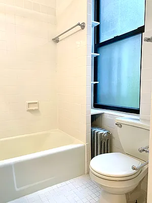 Rented by GEO A Gottlieb & Co Inc. | media 33