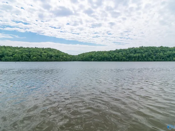 17575 Elk Estates Rd NW, Athens, AL 35614