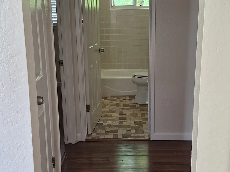 5405 Prospect Rd #6 — Photo 12
