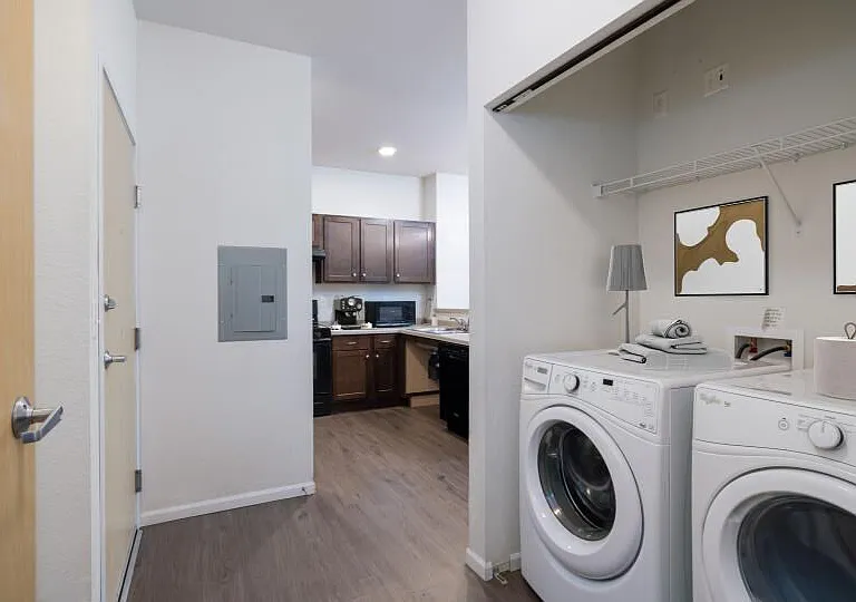 Regency Apartment Homes — Photo 16