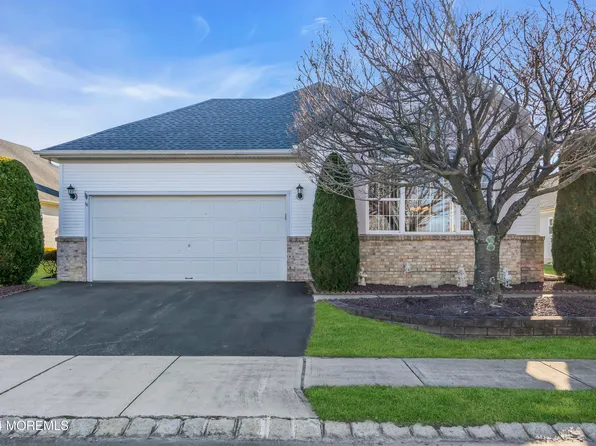 16 Eleanor Road, Manchester, NJ 08759