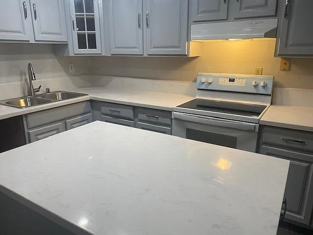 6832 Trovita Way — Photo 6