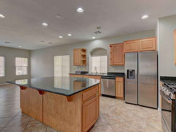 4th image of 9743 Mount Kenyon St