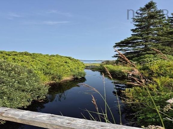3rd image of 1225 New Harbour Lundy Rd