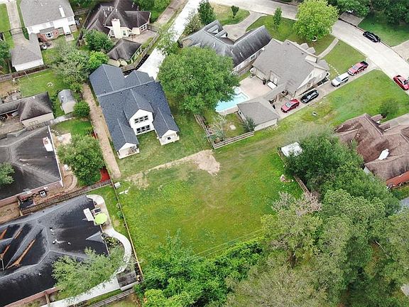 2nd image of 11819 Snowberry Drive