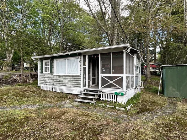 73 Seeley W, Hawley, PA 18428