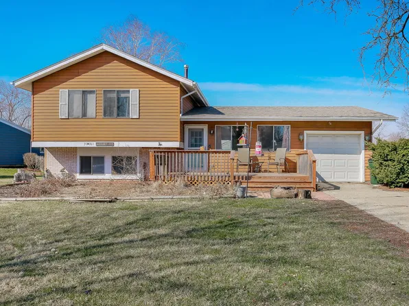 30W061 Arbury Ct, Warrenville, IL 60555