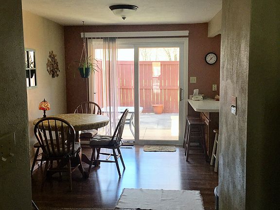 4th image of 605 Ramblewood Ct