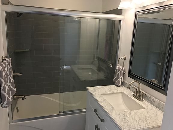 3rd image of 122 N 21st St