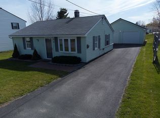 66 Jowett St, Bangor, ME 04401