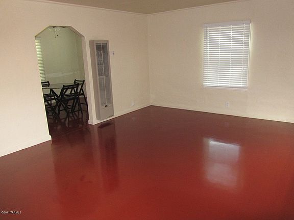 5th image of 2809 E Linden St