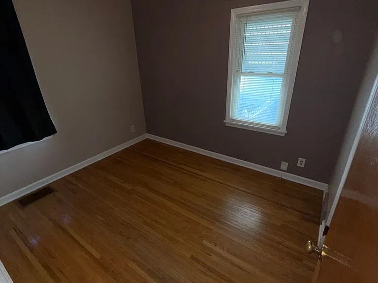 3200 Edgewood Dr — Photo 5