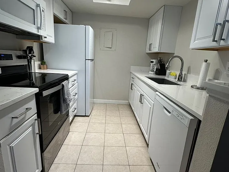 15138 E Louisiana Dr #208 — Photo 20