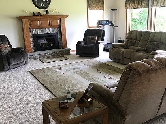 5th image of 229 Woodridge Dr
