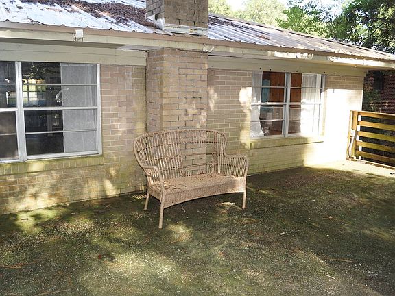 4th image of 1608 McKee Dr