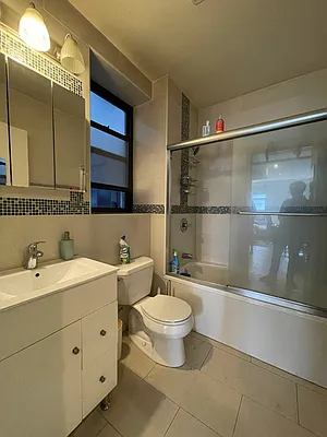 Rented by Building Equity Real Estate LLC | media 8