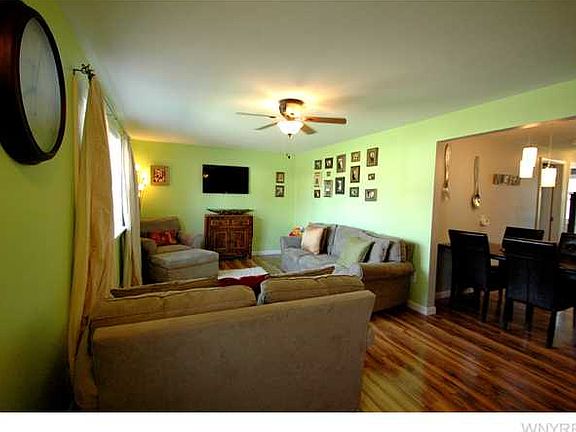 3rd image of 169 Dartwood Dr