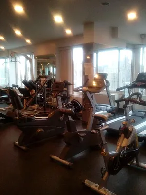 Rented by Bouklis Group | media 20