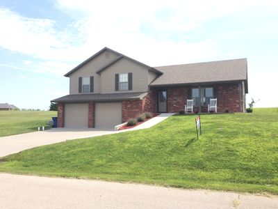 9476 Erika Ln, New Bloomfield, MO, 65063