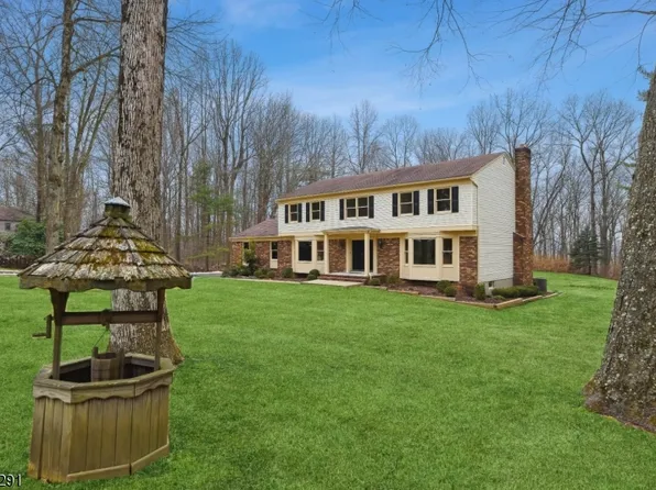 14 Prides Crossing, Chester Twp., NJ 07930