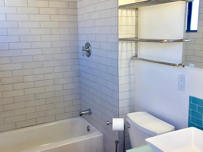 321 Tesuque Dr #D — Photo 6