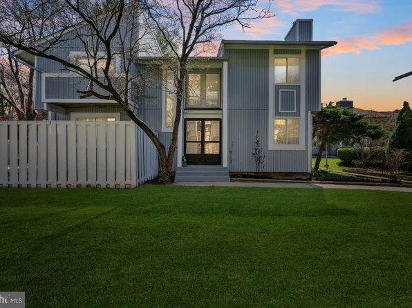 18444 Stone Hollow Dr, Germantown, MD 20874