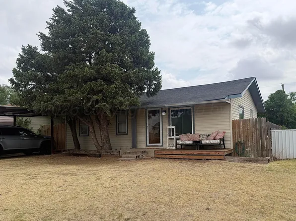 325 Stewart Ave, Stinnett, TX 79083