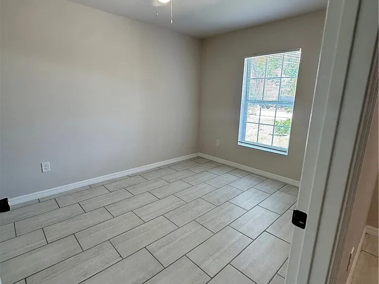 1113 Gleason Pkwy — Photo 8