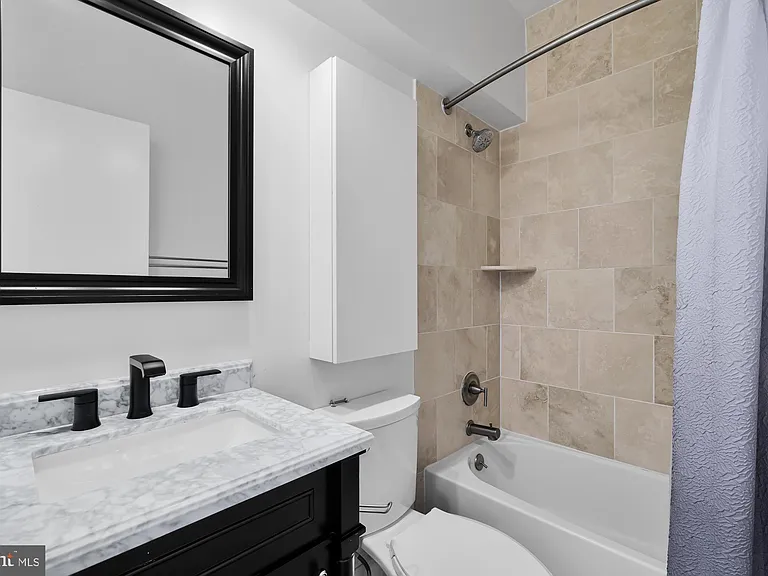 449 R St NW #101 — Photo 23