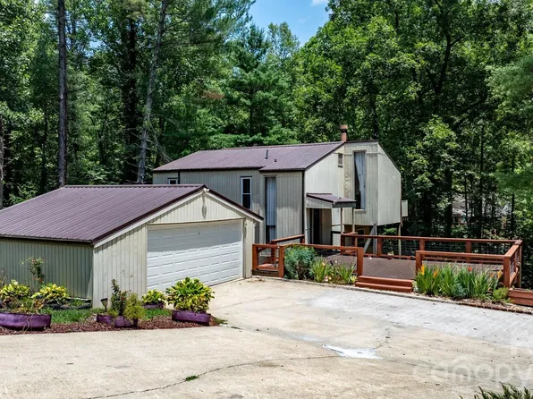828 Manchester St SW, Lenoir, NC 28645