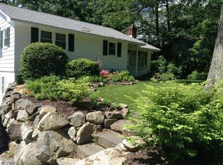 507 Pocasset Rd, Highland Lakes, NJ 07422