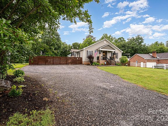 2nd image of 5252 Ramble Woods Ave