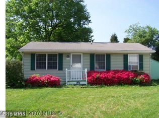 617 York Ln SE, Leesburg, VA