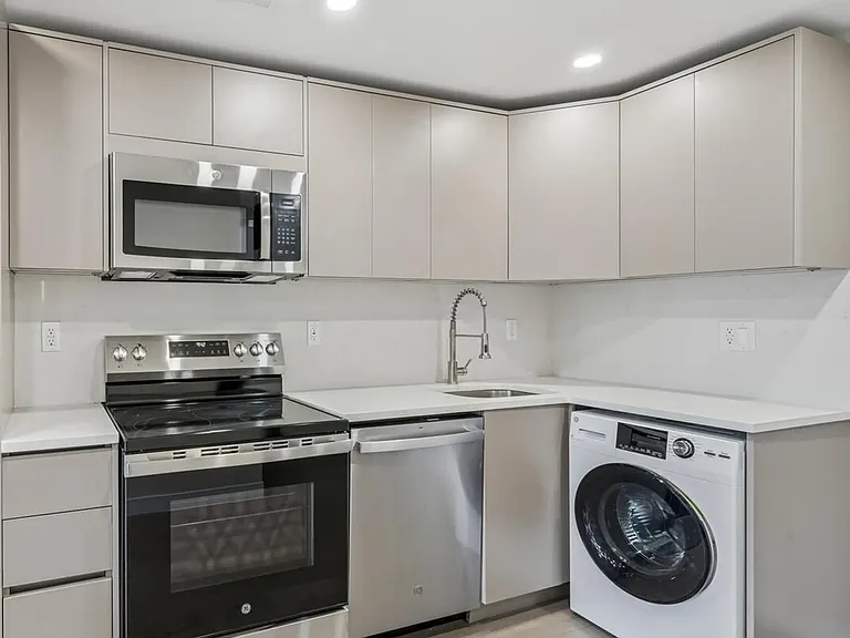 608 Ocean Ave #504 — Photo 3