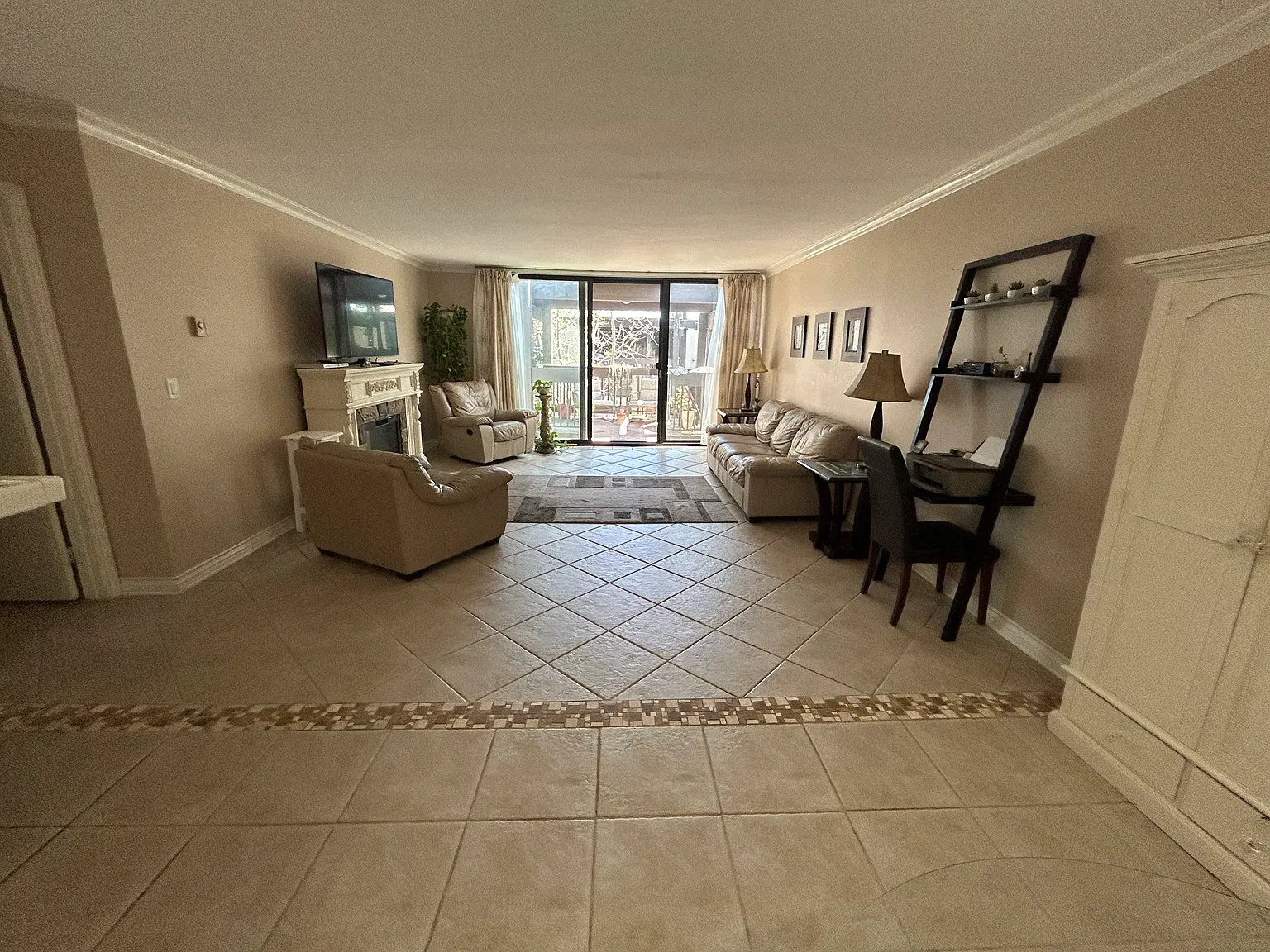 W 91st St, Playa Del Rey — Photo 2