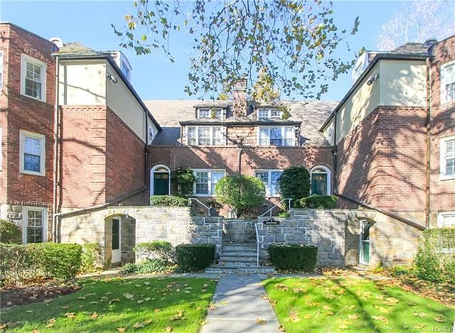 Welcome to Scarsdale Country Estate