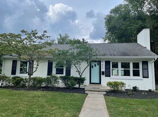 557 Hill N Dale Rd, Lexington, KY 40503