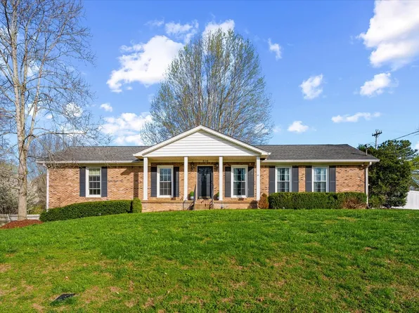 510 Hemingway Dr, Columbia, TN 38401