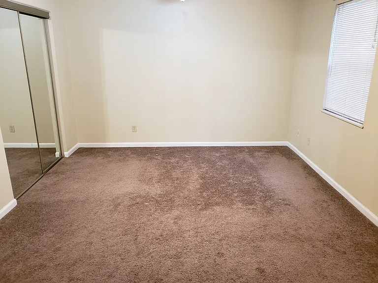 1510 Oriole Ln — Photo 6