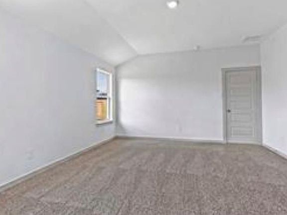 4th image of 3307 Bobloa Grove Ln