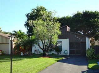5296 Minto Rd, Boynton Beach, FL 33472