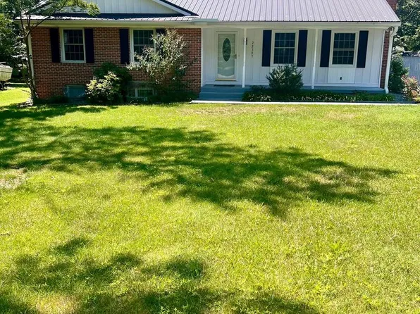 22327 Callahan Dr, Great Mills, MD 20634